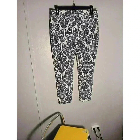 CJ by Cookie Johnson Jeans Womens 30‎ Blue White Damask Lyocell Stretch Leggings - Picture 3 of 7